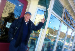 James Patterson visits Oblong Books in Millerton, NY as part of his $1 million personal donation to independent bookstores across the US.
